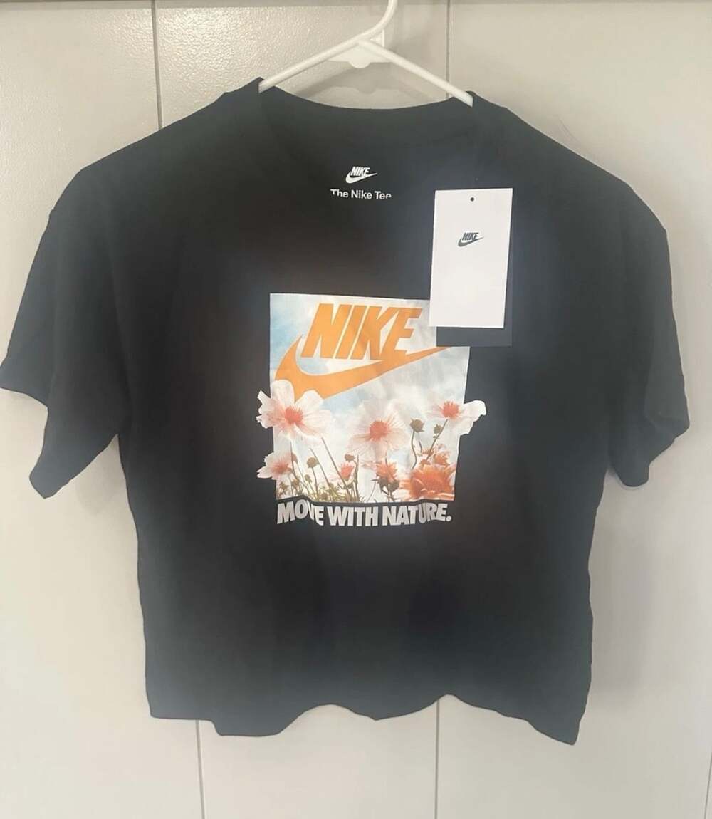 Nike Move With Nature Graphic Tee Size M Black